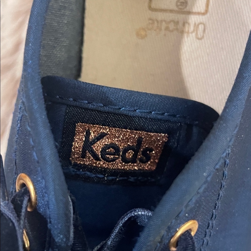 Keds Women’s fancy silk Navy Blue sneakers, velvet laces, size 6.5 - Picture 4 of 8